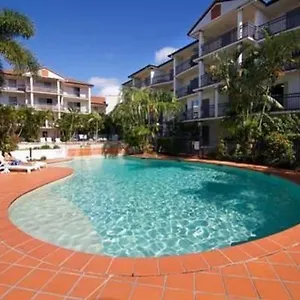 blue-water-bay-villas.queenslandhotels.net/